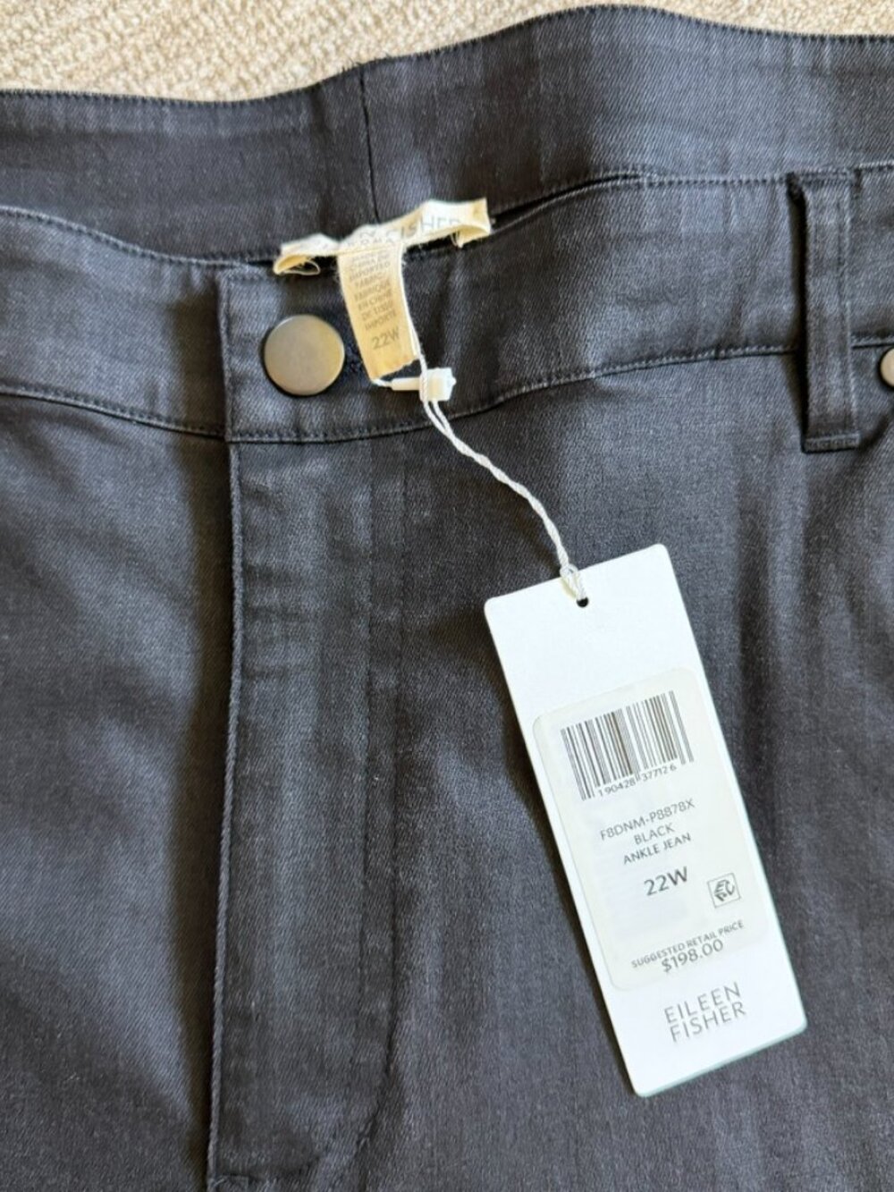 NWT - Black Ankle Jean by Eileen Fisher - Picture 4 of 8